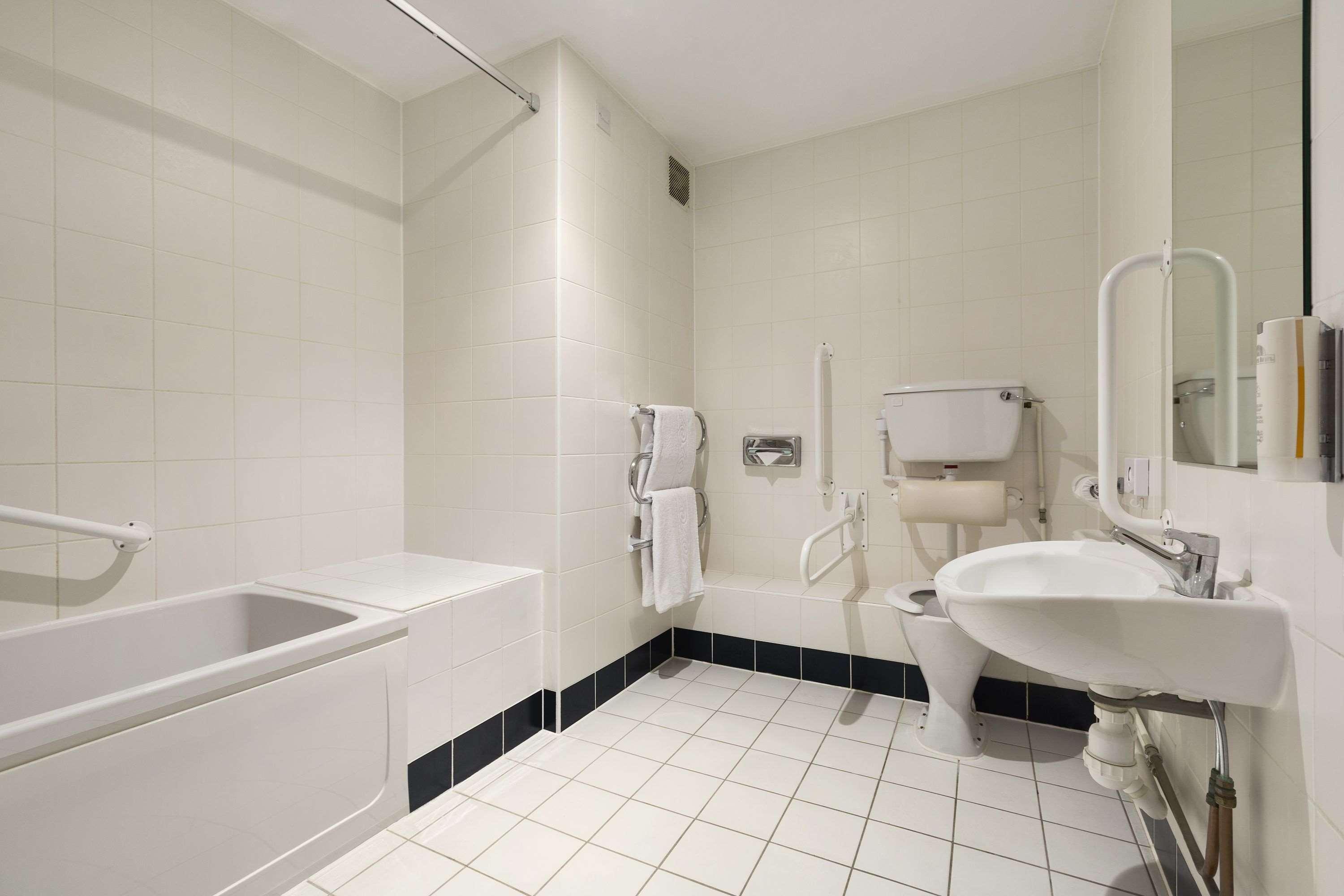 Days Inn Stevenage North Бэлдок Экстерьер фото